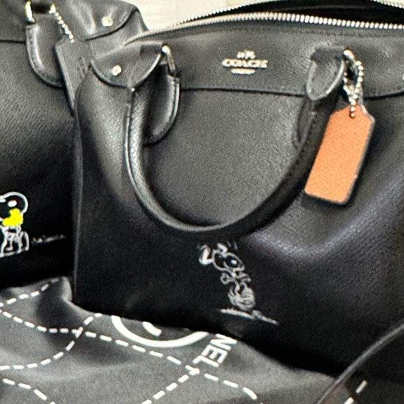 Coach NWT Black Leather Rare Snoopy Collaboration Shoulder/Hand Bag - Picture 3 of 12